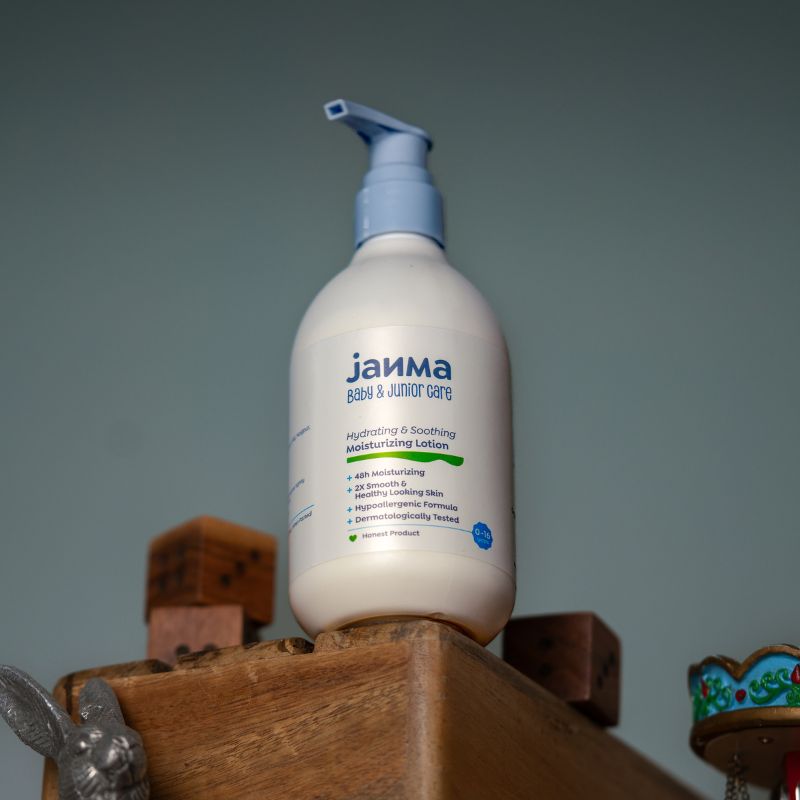 Hydrating & Soothing Moisturizing Lotion | Almond Oil, Organic Ghee, Avacado, Oats